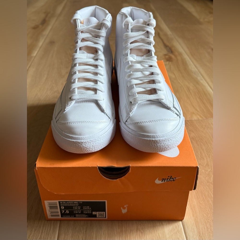 Nike Blazer Mid '77 Women's Shoes - CZ1055-117 - New - Size 9 - Picture 8 of 14